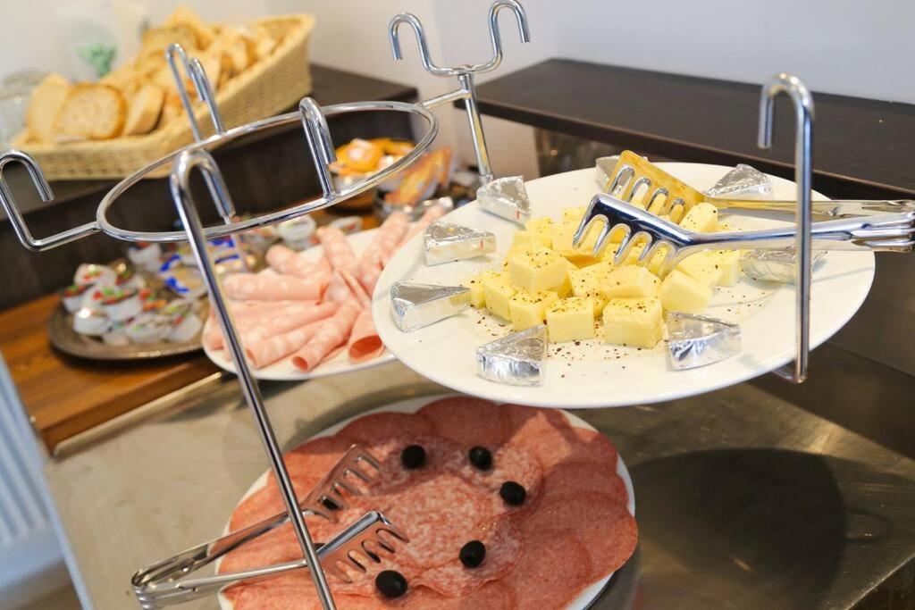 Budget Dbl Studio Free Breakfast 卢布尔雅那 外观 照片
